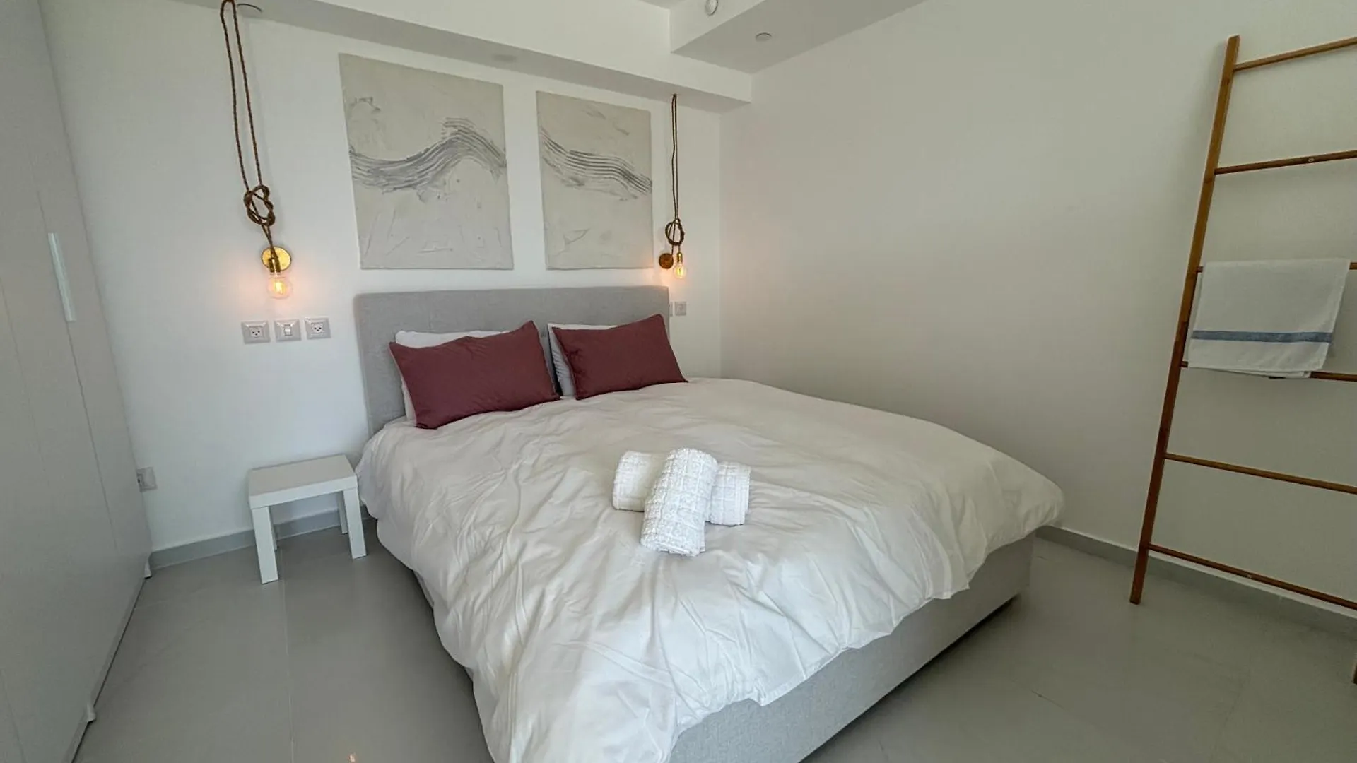 No 32' Sea Side, 50M From The Beach Eilat Apartamento